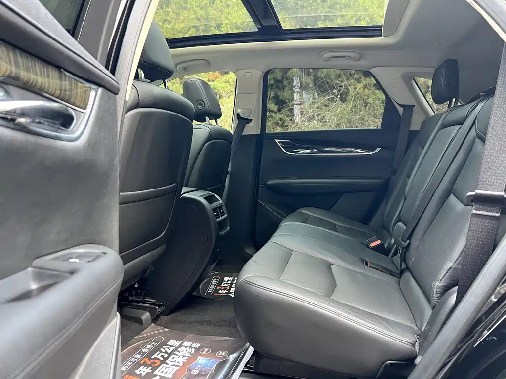 Cadillac XT5 — миниатюра 8