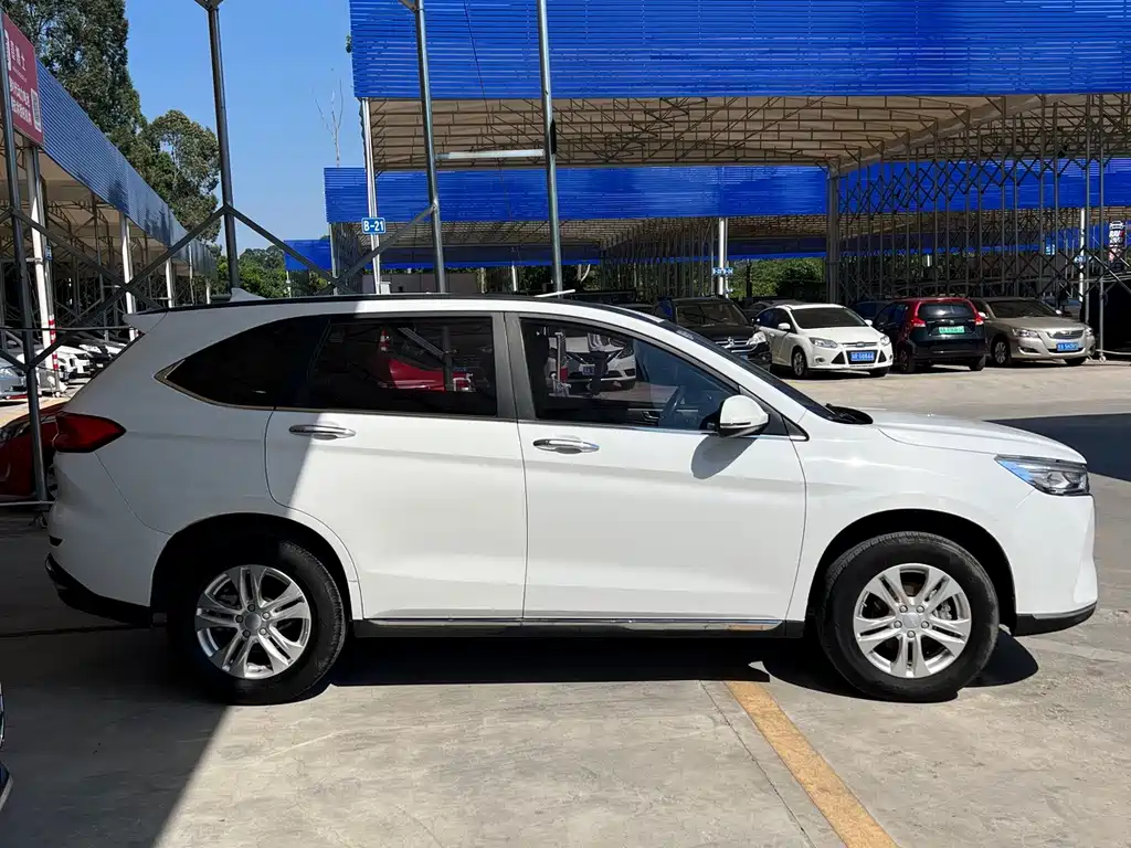 Haval M6 — миниатюра 7