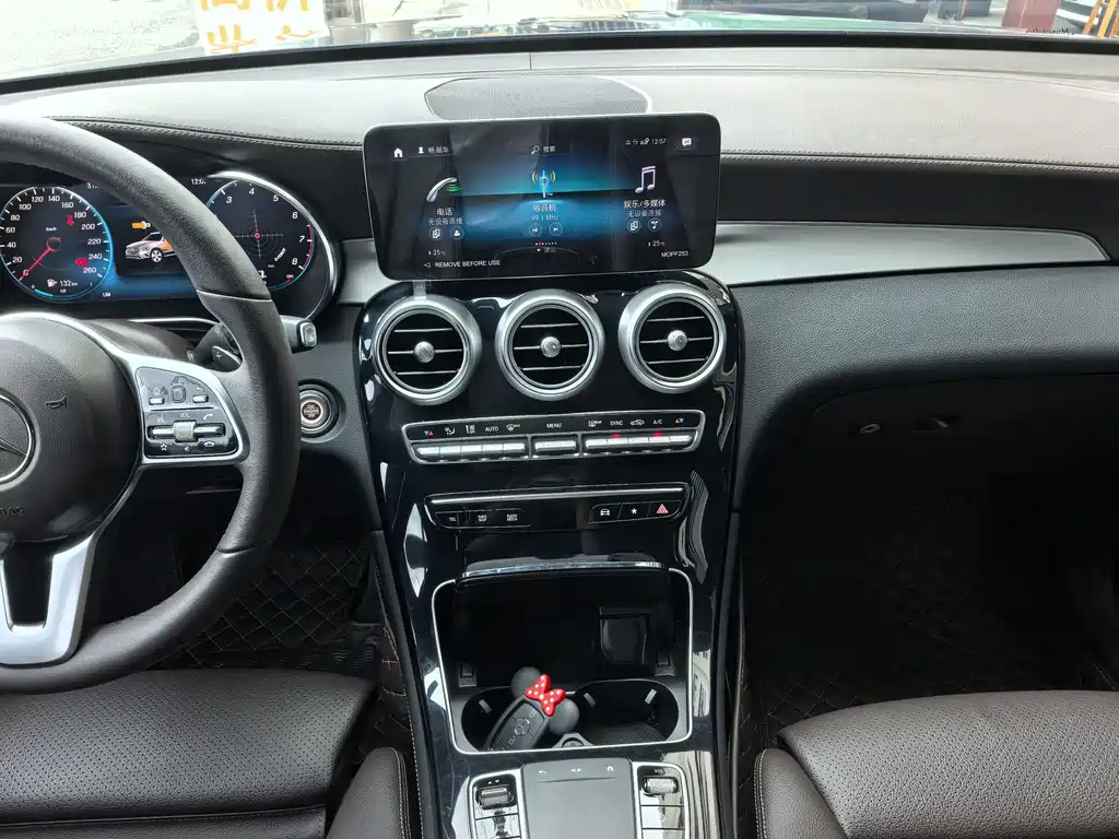 Mercedes-Benz GLC — миниатюра 15