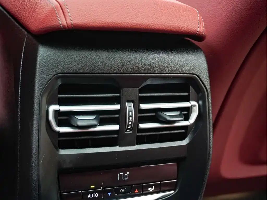 BMW 3 Series — миниатюра 23