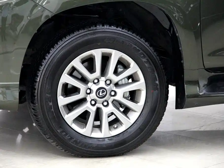 Lexus GX — миниатюра 23