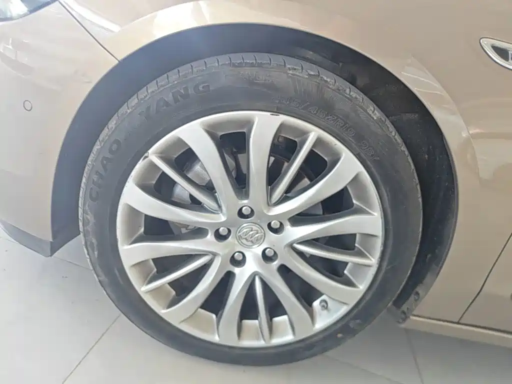 Buick LaCrosse — миниатюра 23