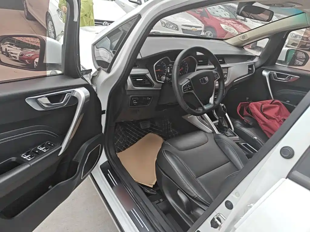 Geely Vision X3 — миниатюра 16