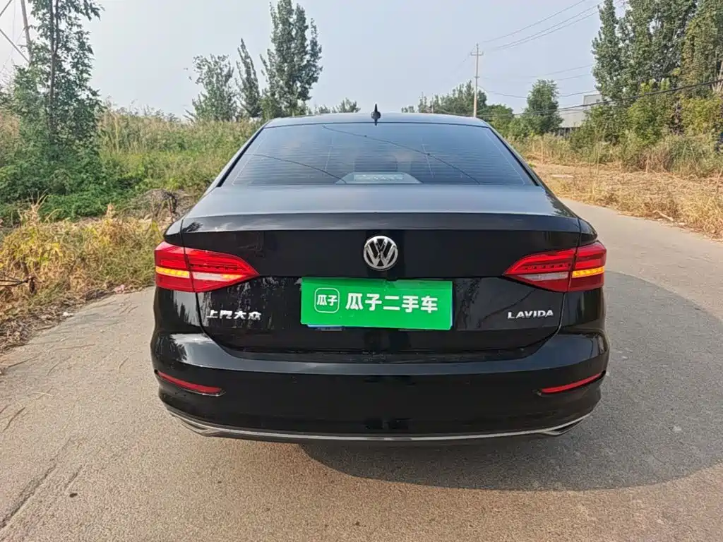 Volkswagen Lavida — миниатюра 6