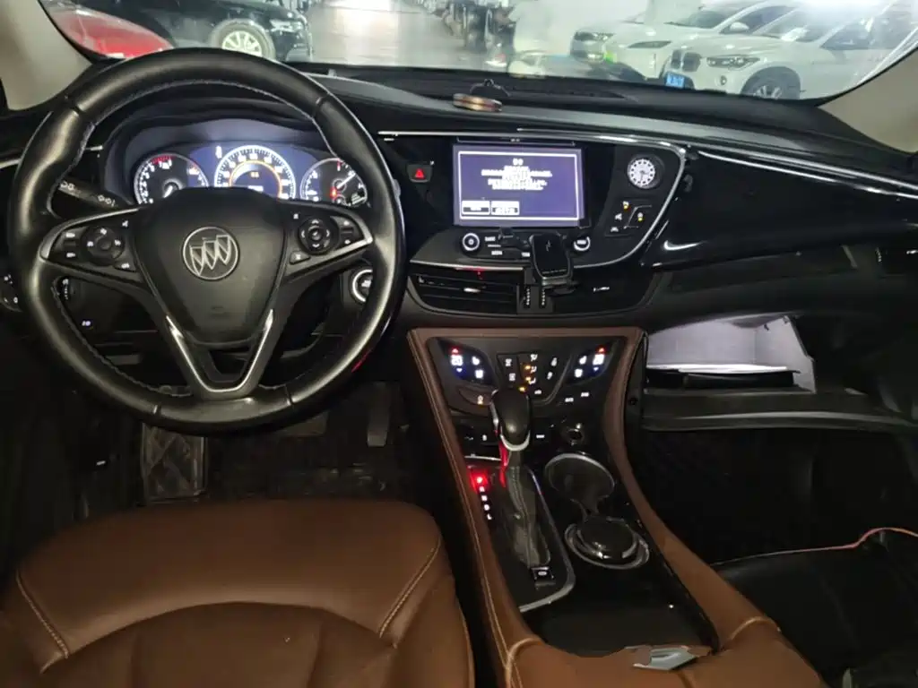 Buick Envision Plus — миниатюра 10
