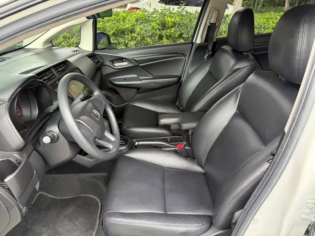 Honda Fit — миниатюра 5