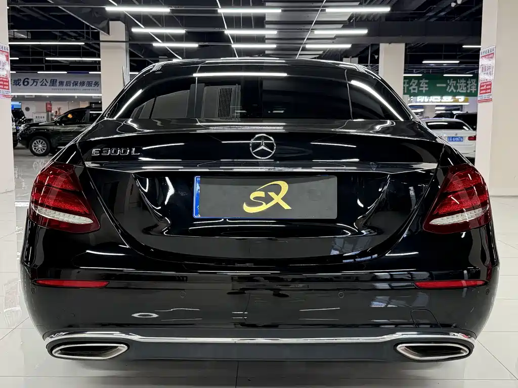 Mercedes-Benz E-Class — миниатюра 5