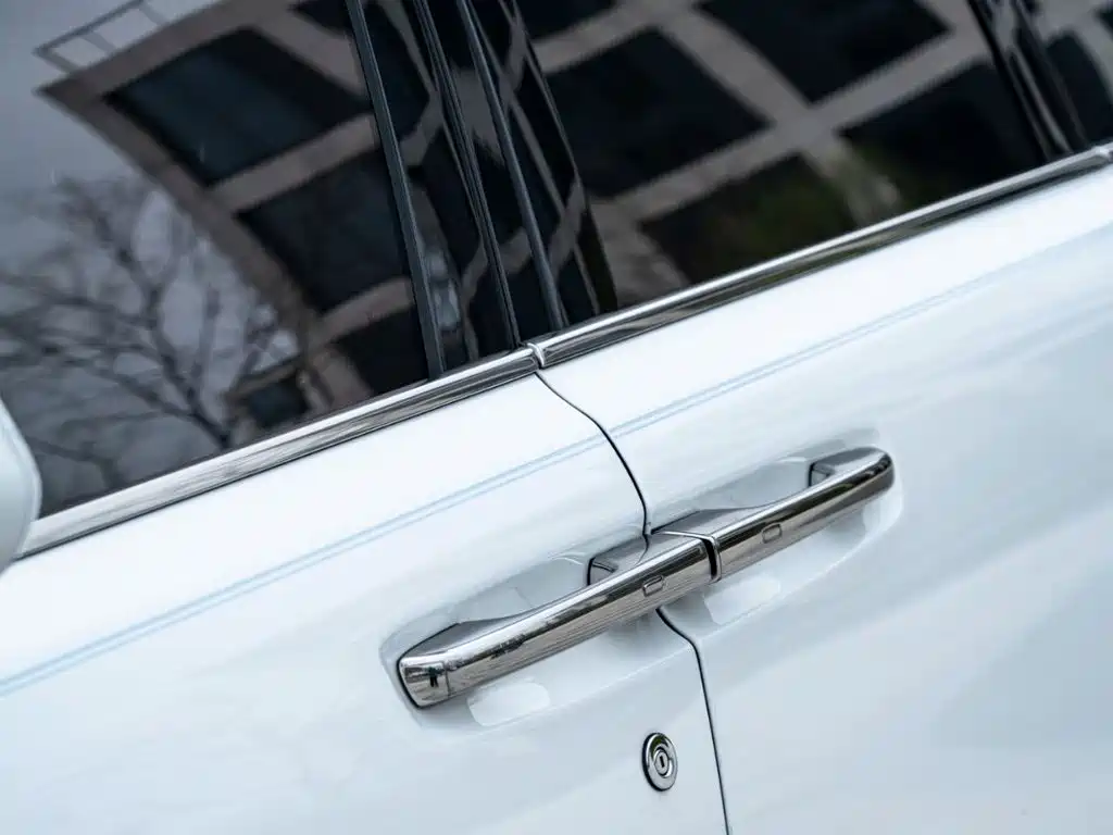 Rolls-Royce Cullinan — миниатюра 9