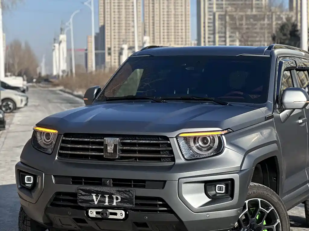 TANK TANK 700 NEW ENERGY