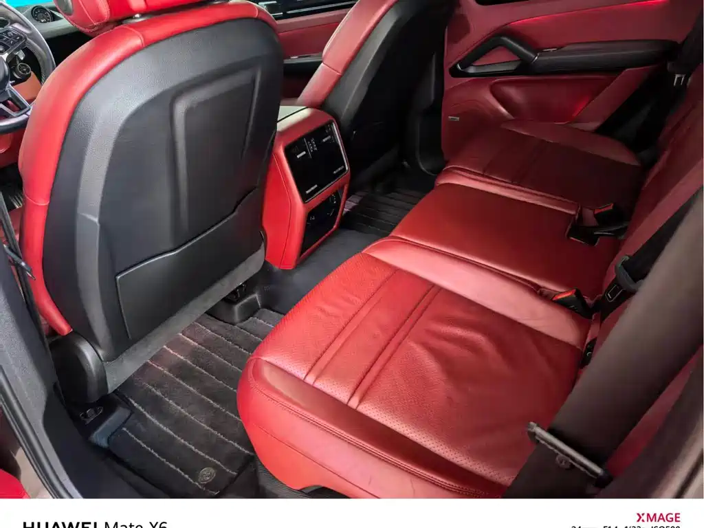 Porsche Cayenne — миниатюра 5