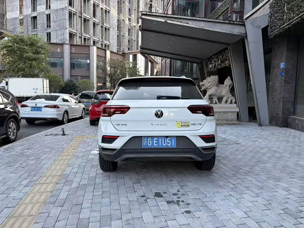 Volkswagen T-Roc — миниатюра 5