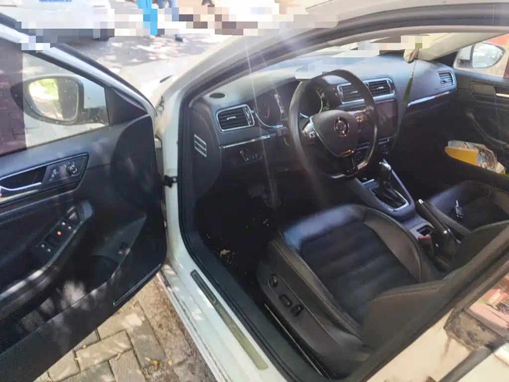 Volkswagen Sagitar — миниатюра 12