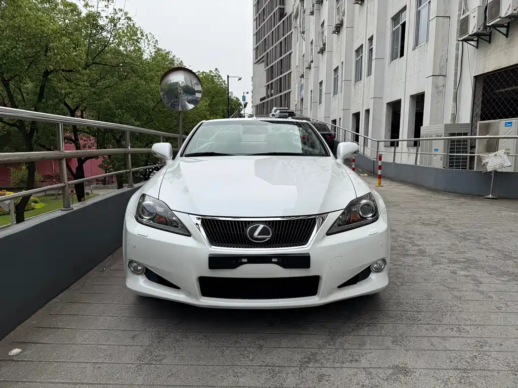Lexus IS 2011 250C