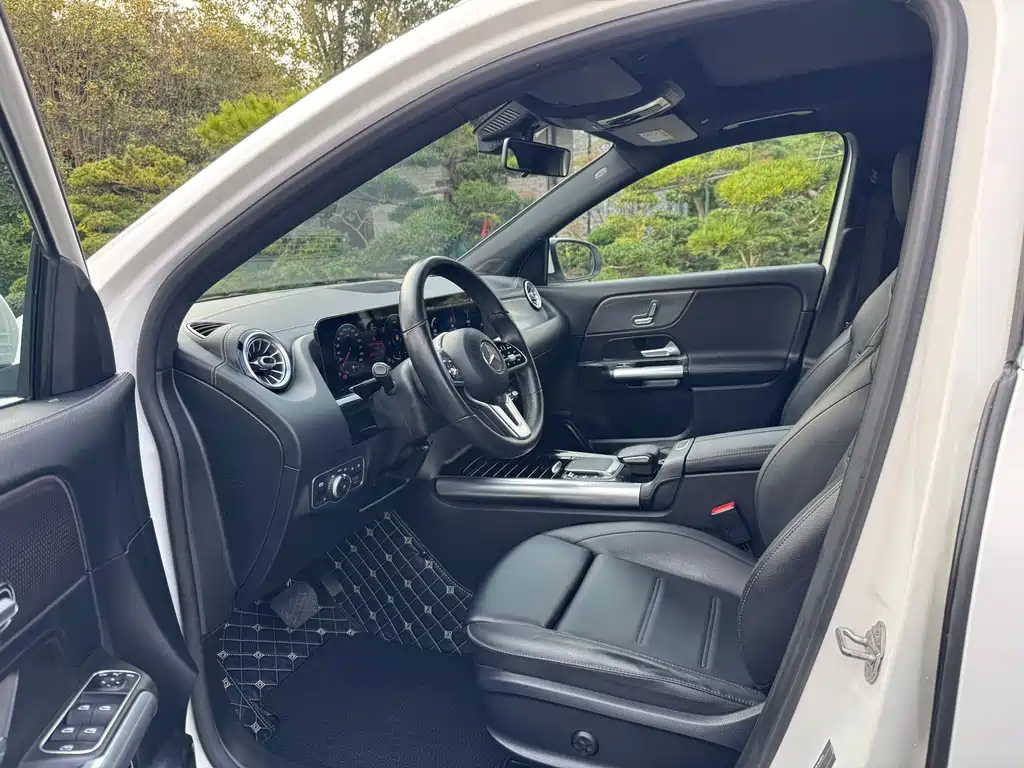 Mercedes-Benz GLA — миниатюра 5