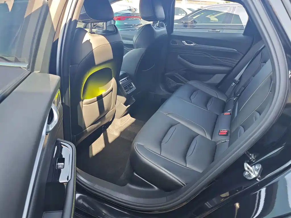 Geely Xingrui — миниатюра 5