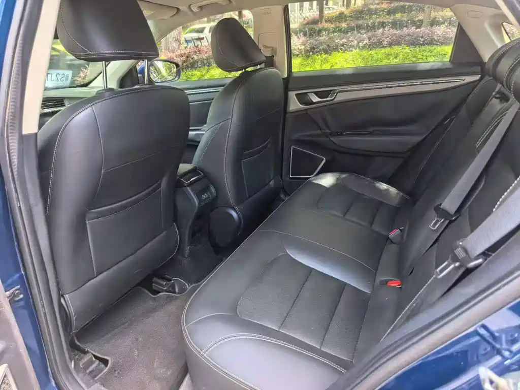 Geely Emgrand GL — миниатюра 4