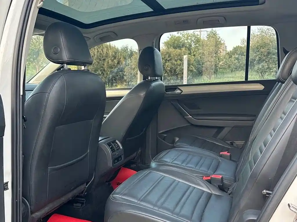 Volkswagen Touran — миниатюра 7