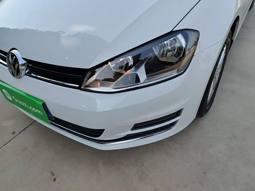 Volkswagen Golf — миниатюра 24