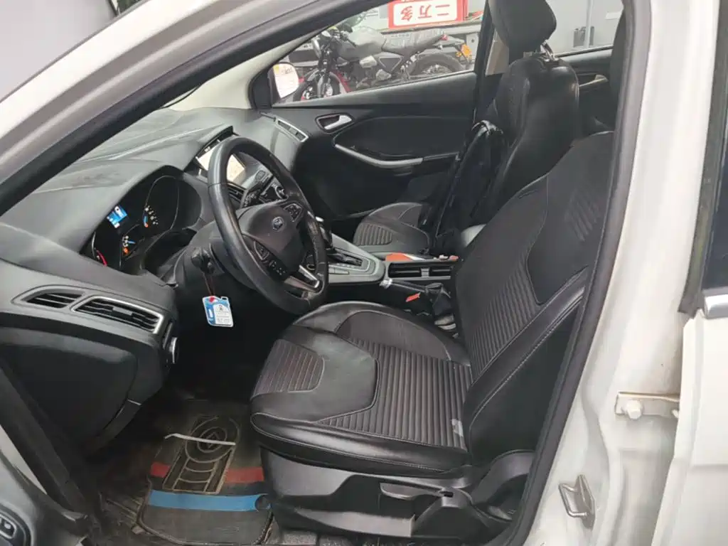 Ford Focus — миниатюра 15