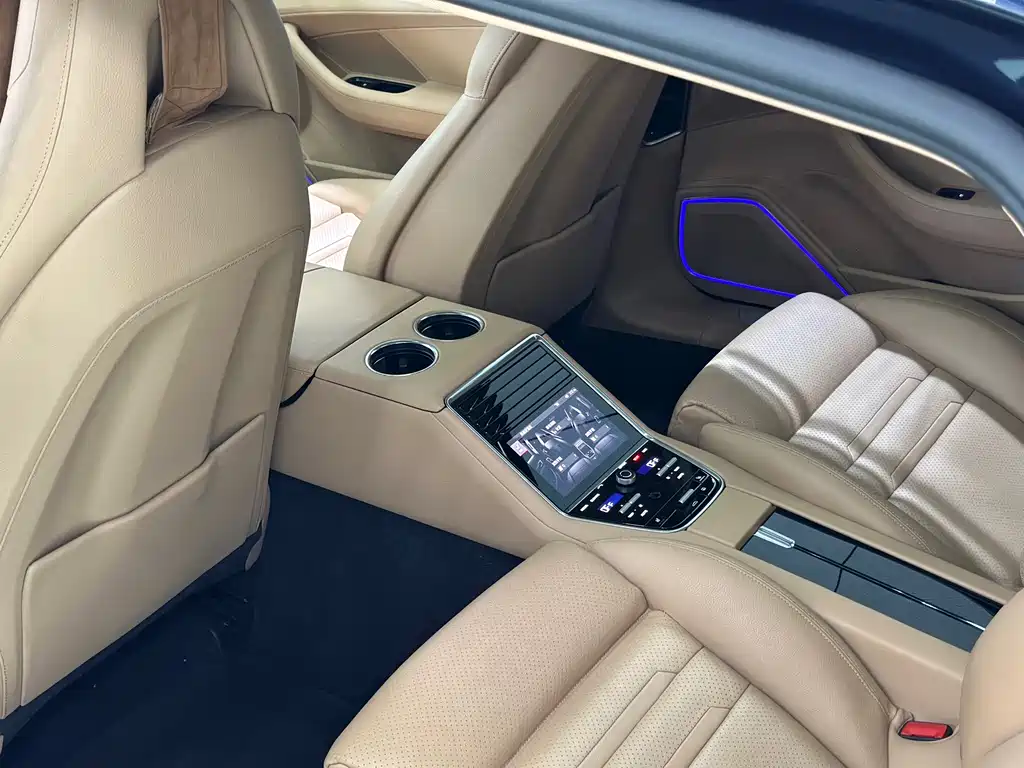 Porsche Panamera — миниатюра 17