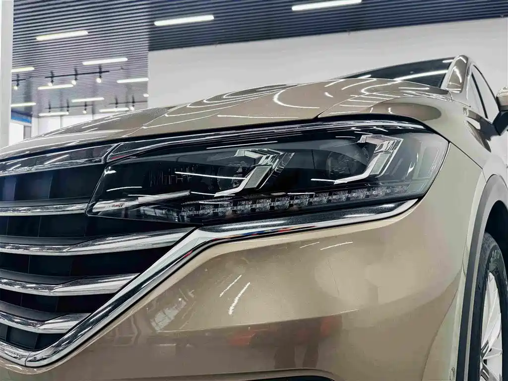 Volkswagen Viloran — миниатюра 9