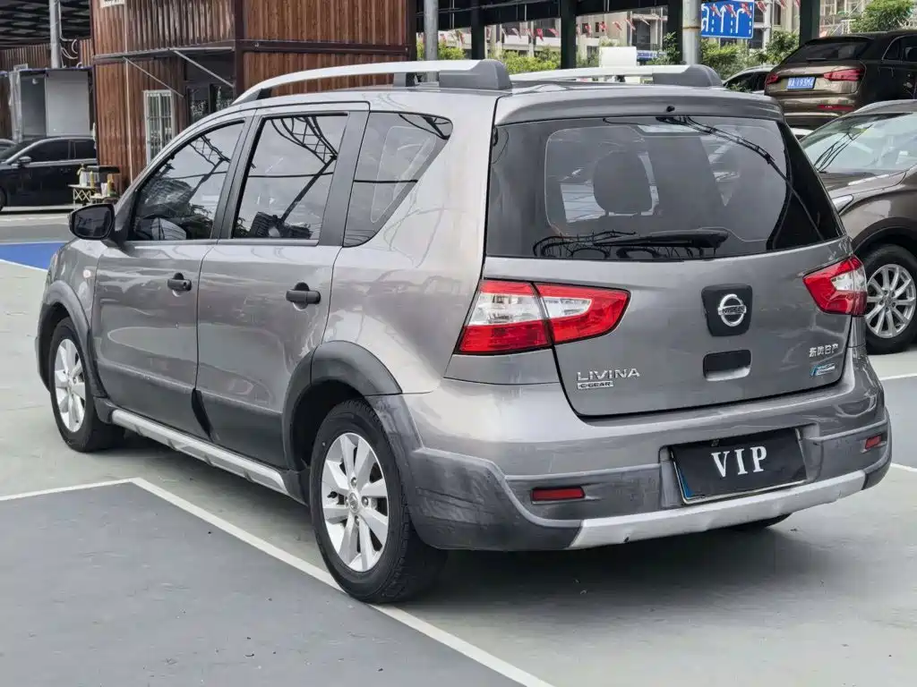 Nissan Livina — миниатюра 7