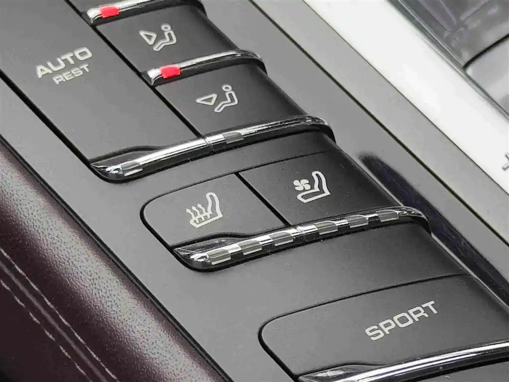Porsche Panamera — миниатюра 17