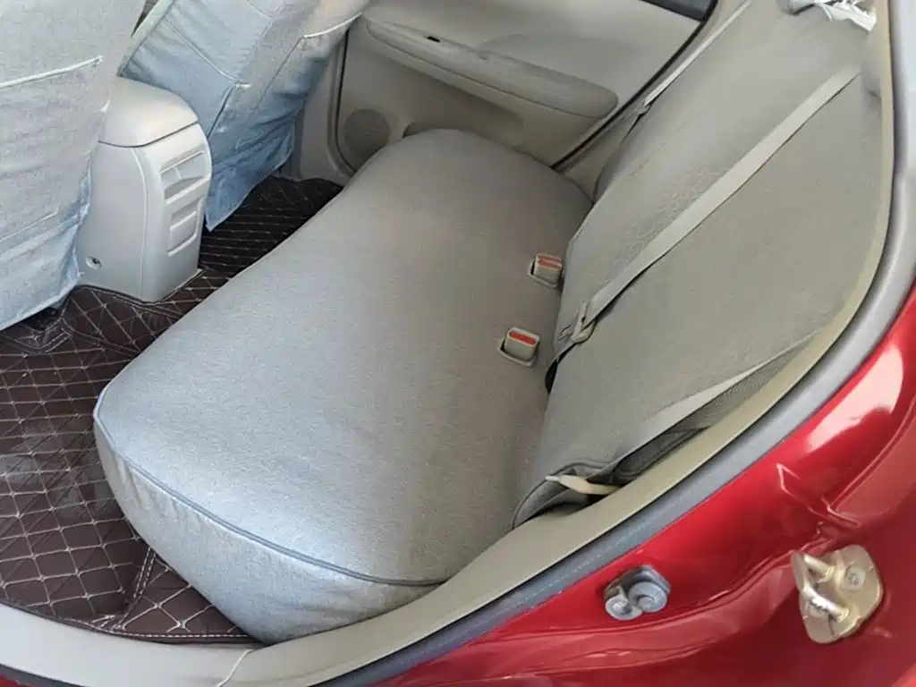 Nissan Tiida — миниатюра 17
