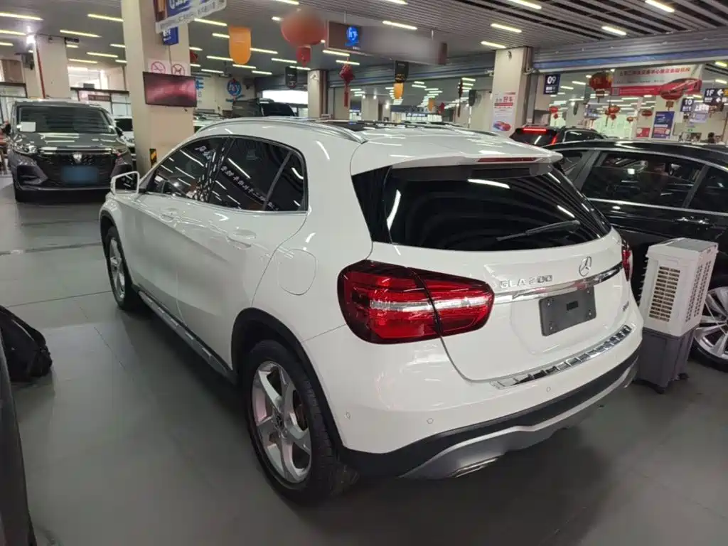 Mercedes-Benz GLA — миниатюра 5