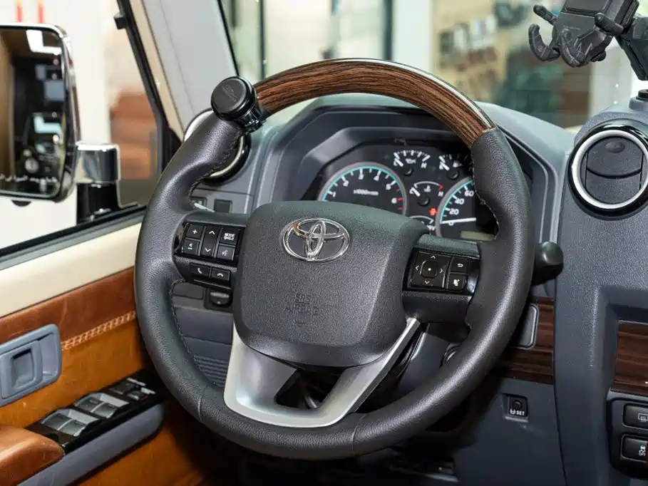 Toyota Land Cruiser — миниатюра 11