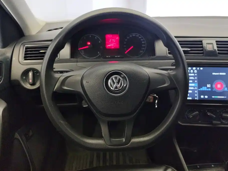 Volkswagen Santana — миниатюра 15