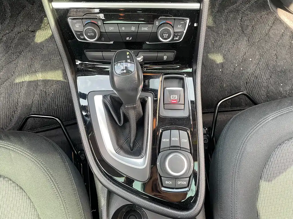 BMW 2 SERIES STATION WAGON