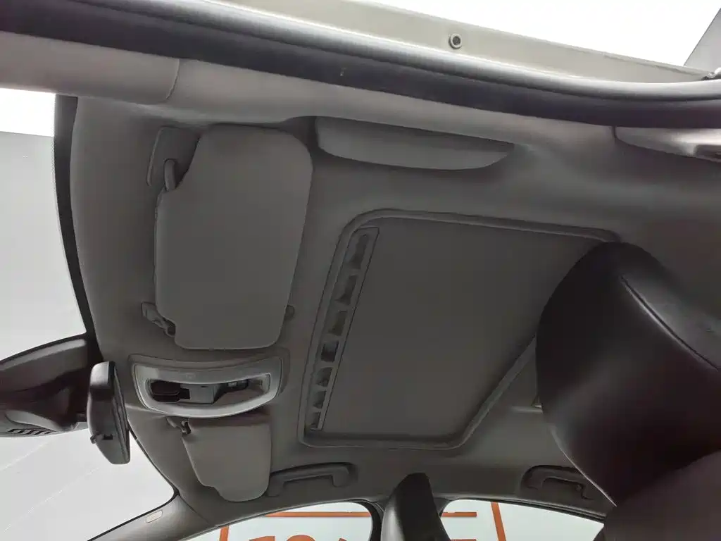 Volvo S60 (Import) — миниатюра 14