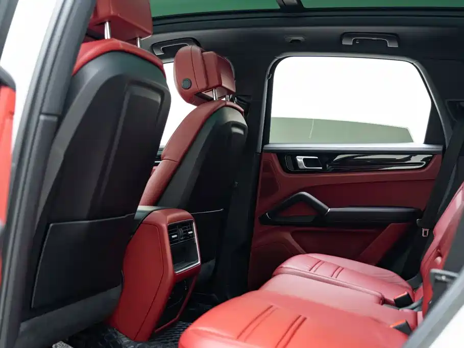 Porsche Cayenne Hybrid — миниатюра 10