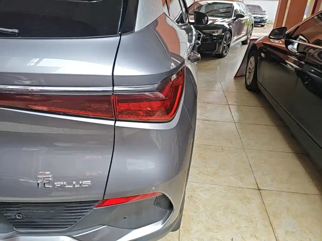 BYD Yuan Plus — миниатюра 8