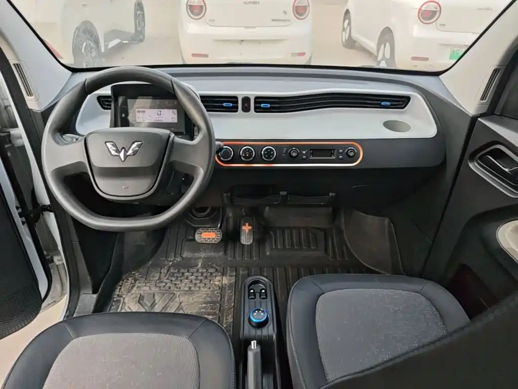 Wuling MINIEV — миниатюра 10