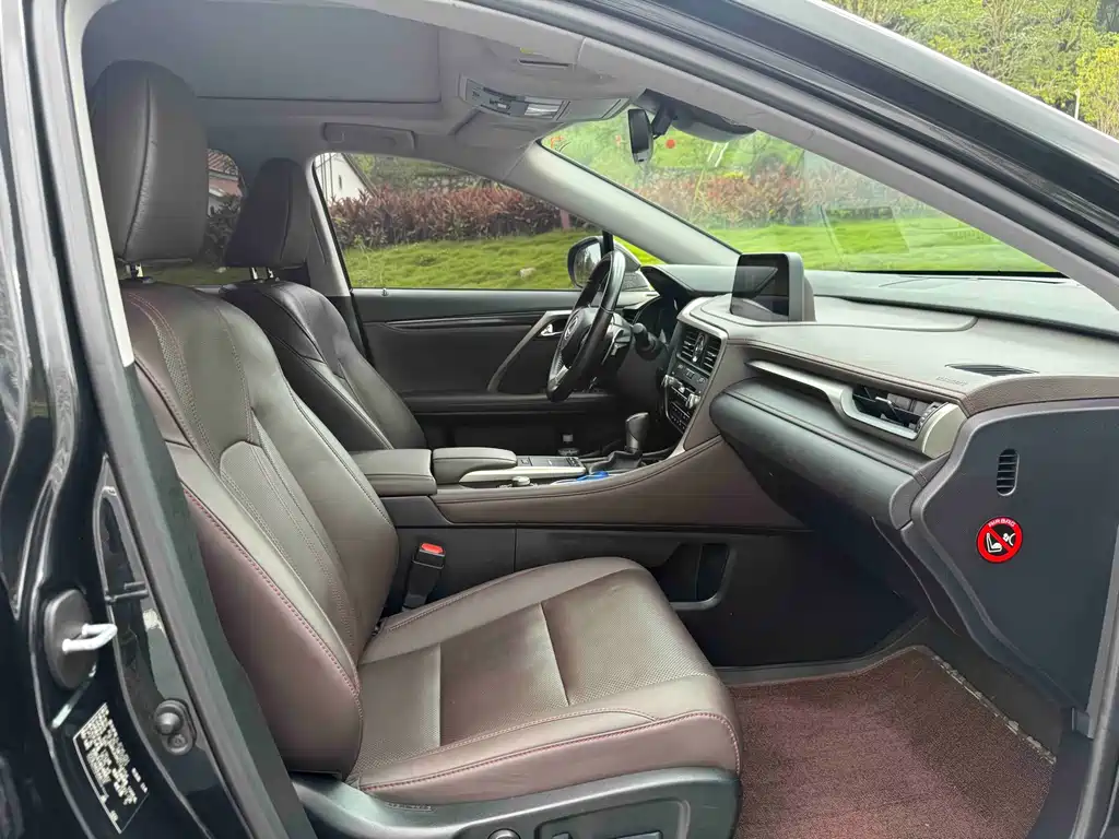 Lexus RX — миниатюра 6