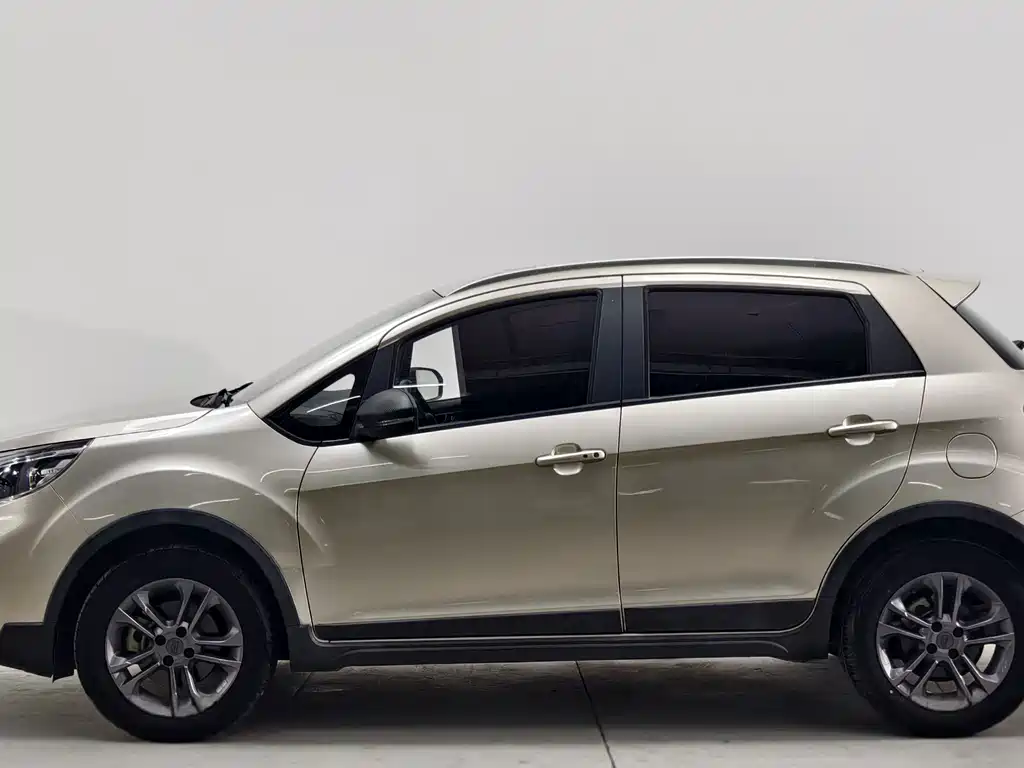 Geely Vision X3 — миниатюра 7