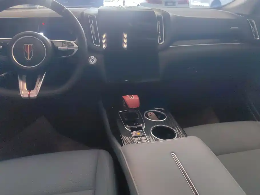 Hongqi Hongqi HS3 PHEV — миниатюра 16