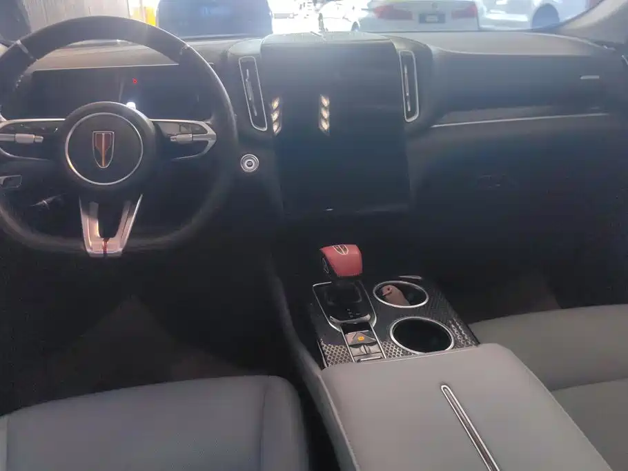 Hongqi Hongqi HS3 PHEV — миниатюра 13