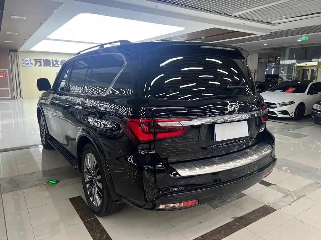 Infiniti QX80 — миниатюра 14