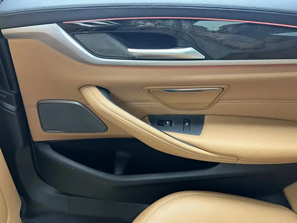 BMW 5 Series — миниатюра 35