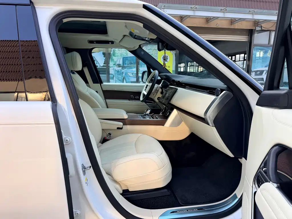 Land Rover Range Rover — миниатюра 18