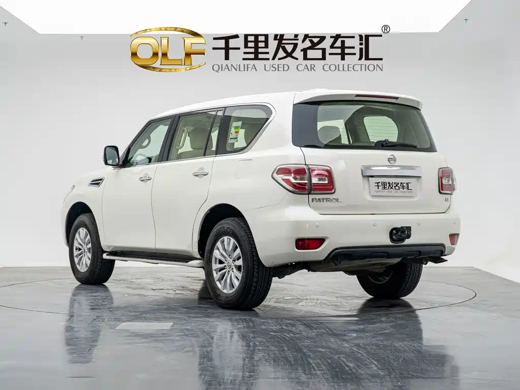 Nissan Patrol — миниатюра 6