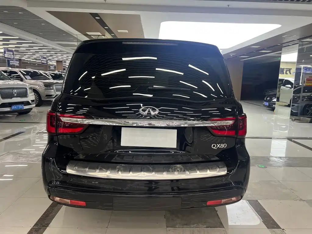 Infiniti QX80 — миниатюра 15