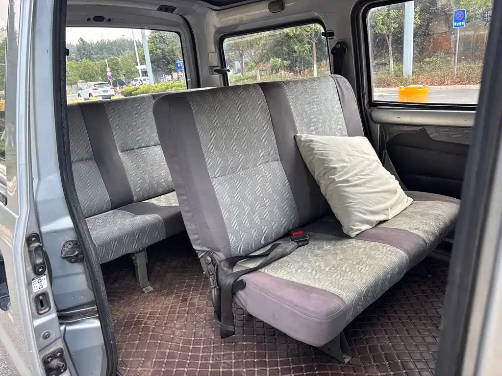 Wuling Rongguang — миниатюра 17