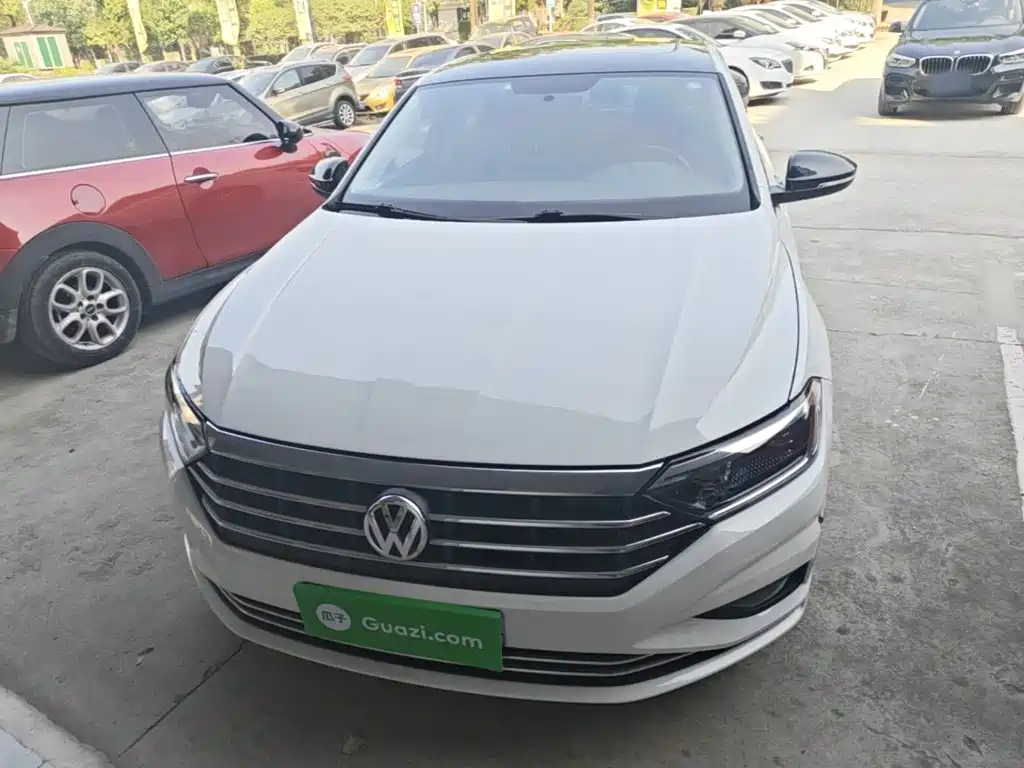 Volkswagen Sagitar — миниатюра 3