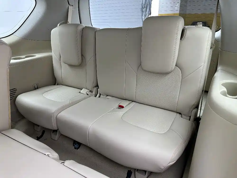 Nissan Patrol — миниатюра 14