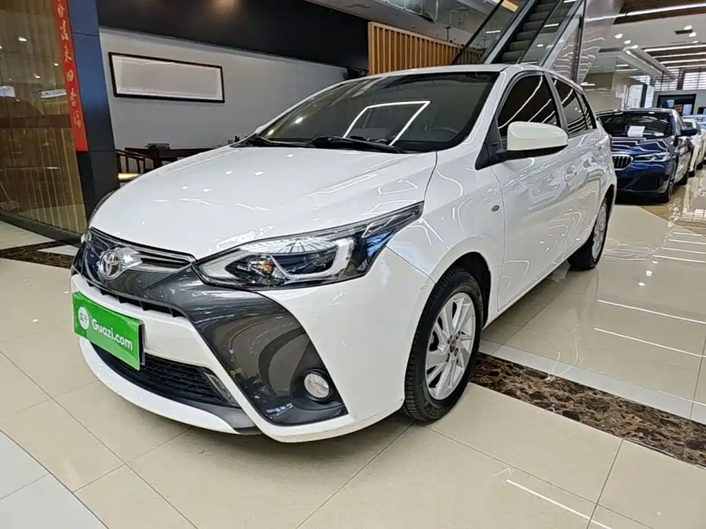 Toyota Yaris L — миниатюра 2