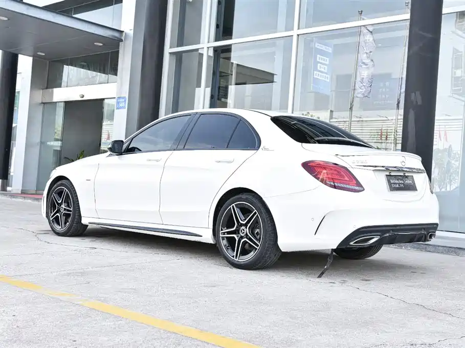 Mercedes-Benz C-Class — миниатюра 5